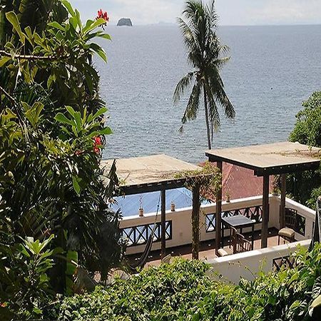 Crystal Blue Resort Batangas Exterior photo